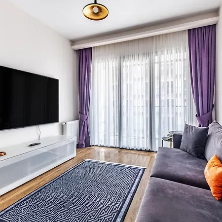 アパート Flat With Stunning View Balcony 4 Min To Coast イスタンブール