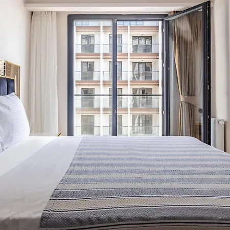 アパート Flat With Stunning View Balcony 4 Min To Coast
