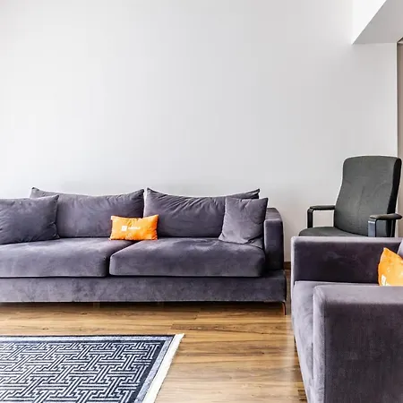 Flat With Stunning View Balcony 4 Min To Coast *