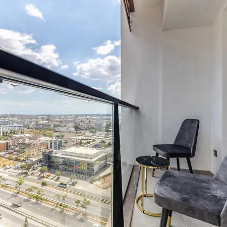 Flat With Stunning View Balcony 4 Min To Coast Stambuł